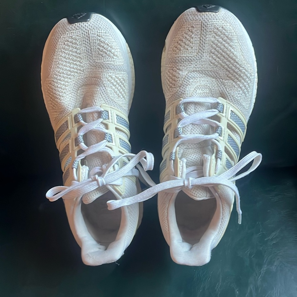 Women’s Adidas EnergyBoost